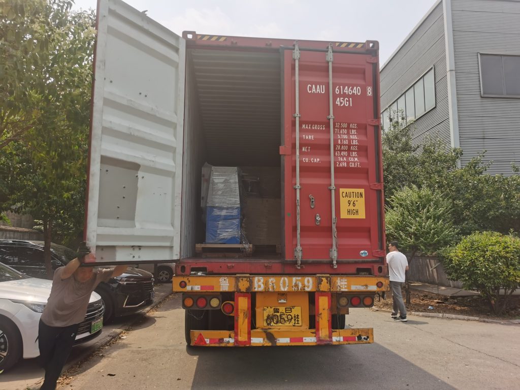 CA6240 Horizontal Lathe Machines Loaded into Container for Vietnam Customer
