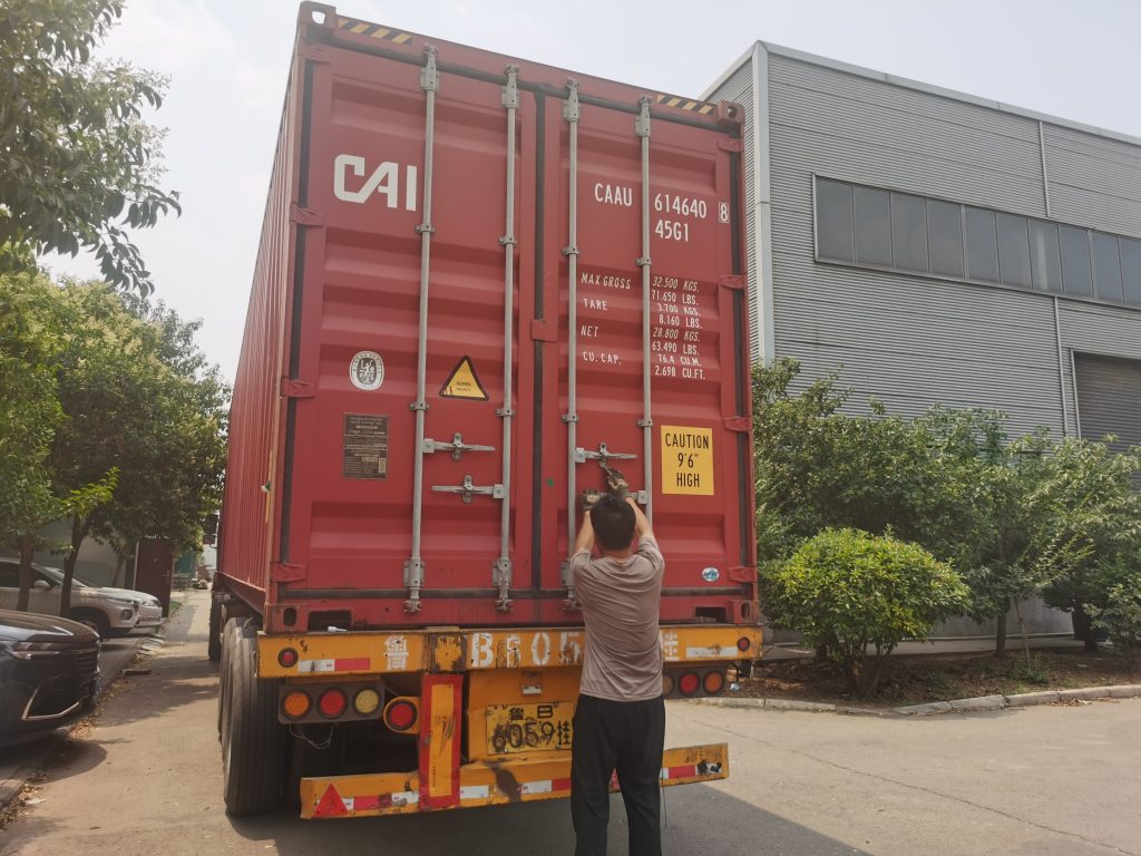CA6240 Horizontal Lathe Machines Loaded into Container for Vietnam Customer